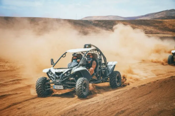 Evening Dune Buggy Dubai in the red dunes