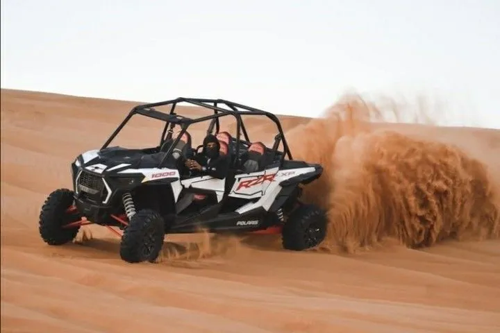 Dune buggy safety briefing before a desert ride